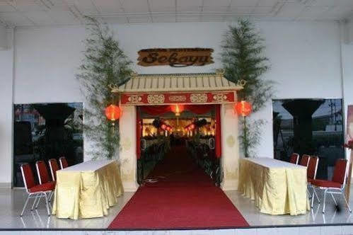 Bahari Inn Tegal Zewnętrze zdjęcie